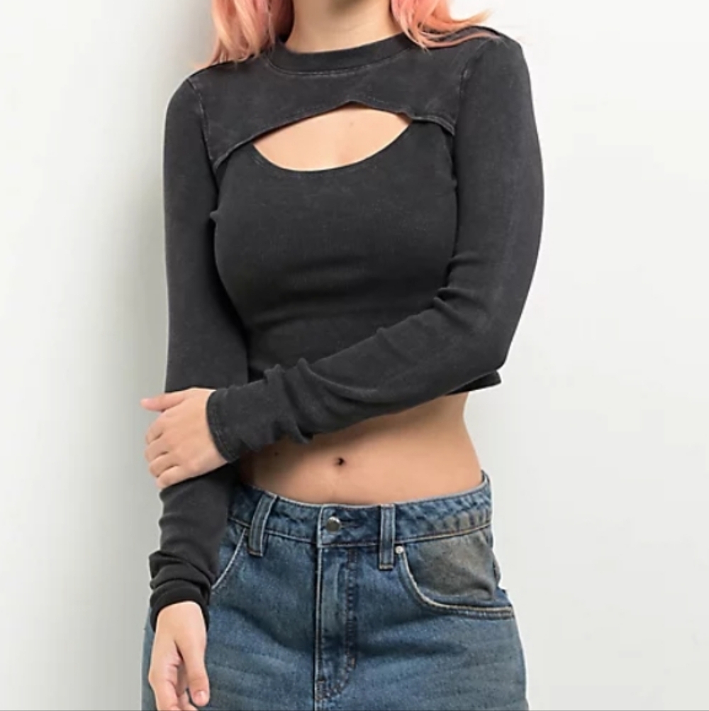 Zumiez Charcoal Cutout Crop Top